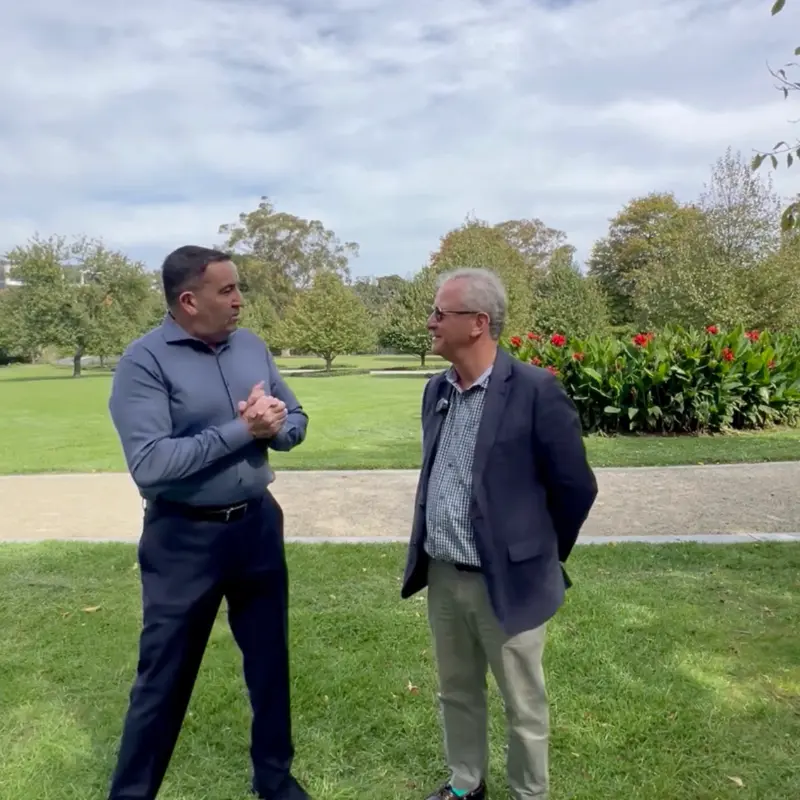 Robert Clements with architect Peter Barton discussing period home renovation in Melbourne